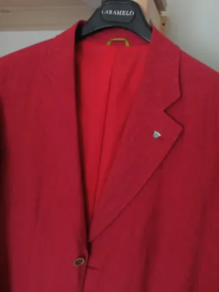 Americana Caramelo Lino Talla 50 Roja