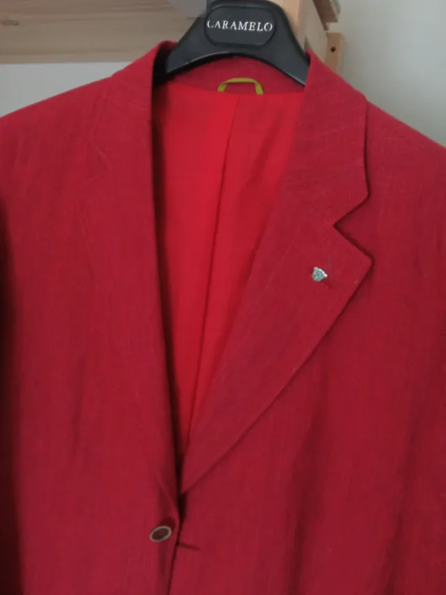 Americana Caramelo Lino Talla 50 Roja