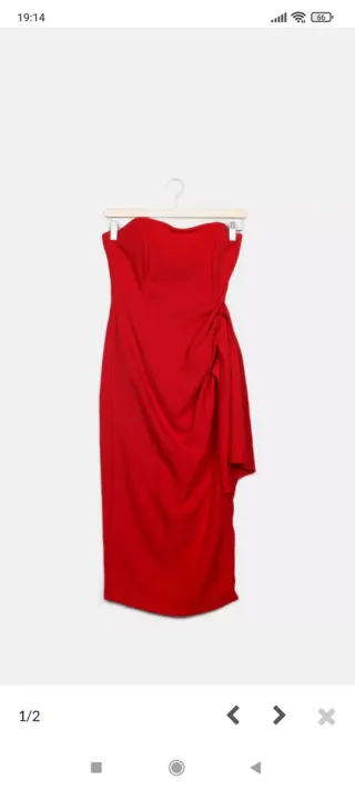 Vestido rojo elegante sin tirantes