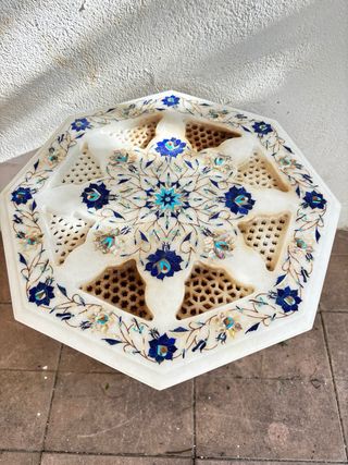 Mesitas antiguas madera y mármol