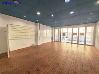 Local comercial en venta en Escala, L´