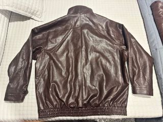 Cazadora polipiel marrón oversize