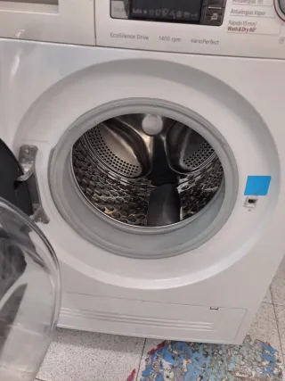 Lavadora secadora bosch 7/4,kg RPM.1400