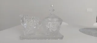 Lattiera e zuccheriera in cristallo