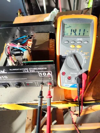 Alimentatore tradizionale ZODIAC 13,8V 10A Z1310