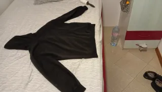 Felpa nera con zip - Taglia L