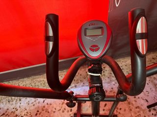 Elíptica con pantalla digital