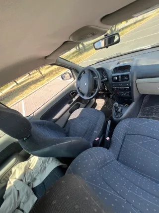 Renault Clio 2002