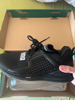 Zapatilla Puma Negra