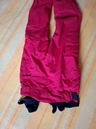 Pantaloni da sci fucsia con bretelle