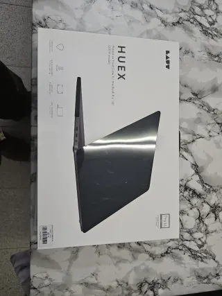 Funda Protectora MacBook Pro 16 LAUT