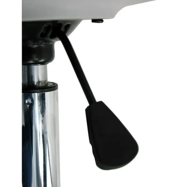 Silla de escritorio gris con ruedas