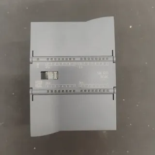 Siemens SIMATIC S7-1200 SM 1223 DC/DC