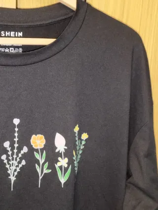 Camiseta SHEIN Oversize Negra Talla L