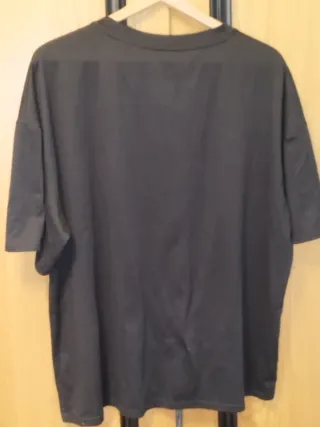 Camiseta SHEIN Oversize Negra Talla L