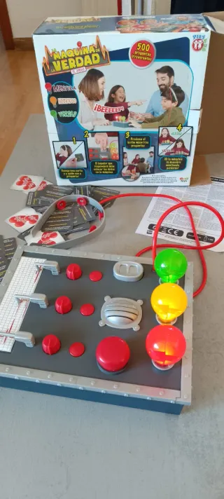 Máquina de la Verdad Juego de Mesa