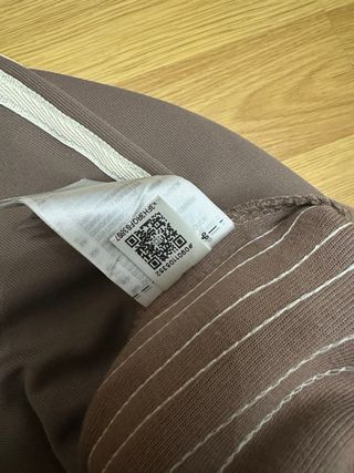 Chándal Adidas Marrón con Rayas Blancas