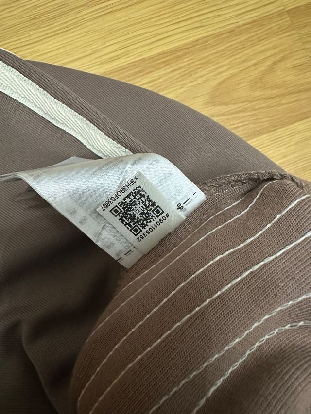 Chándal Adidas Marrón con Rayas Blancas