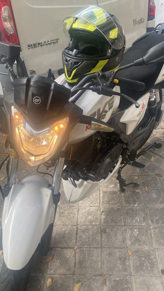 Keeway RKS 125 Blanca