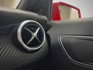 Mercedes A200d / Paquete AMG / NACIONAL