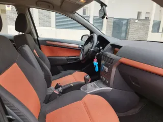 Opel Astra 2005