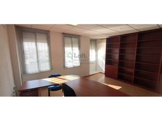 Oficina en venta en Casco Antiguo - Centro en Badajoz