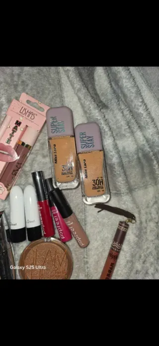 Valigetta portatrucchi Royal Beauty con prodotti