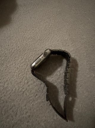 Apple Watch Series 5 44mm in alluminio