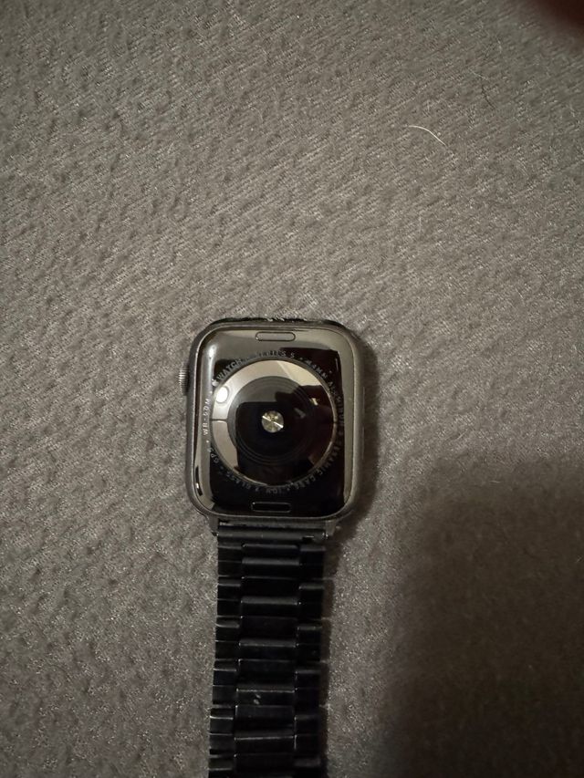 Apple Watch Series 5 44mm Aluminio