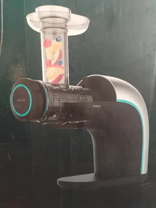 Licuadora Cecotec Juice&live 2000 Easyclean.CHOLLO