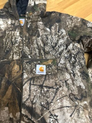 Chaqueta Carhartt Camuflaje con Capucha