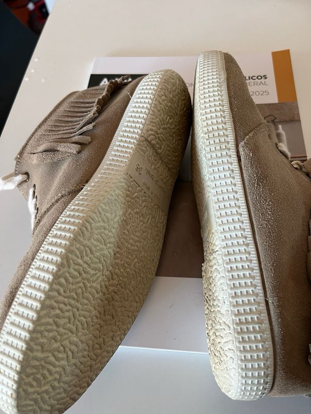 Bambas de vestir ante beige talla 38 hecho en espa