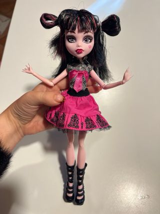 Monster High Draculaura Picture Day