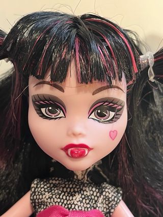 Monster High Draculaura Picture Day