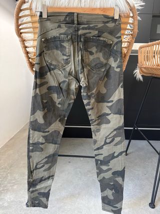 Pantalones camuflaje skinny