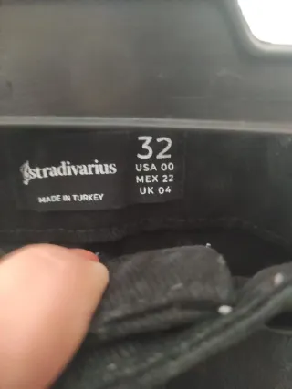 Pantalón vaquero recto mom jeans Stradivarius