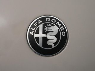 Alfa Romeo Junior 1.2 136CV Ibrida  eDCT6