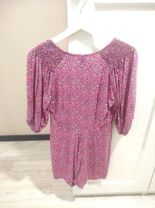 Mono corto ZARA flores manga 3/4 talla S