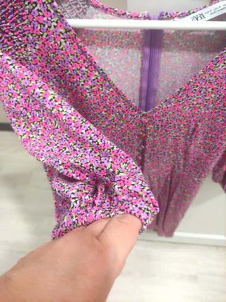 Mono corto ZARA flores manga 3/4 talla S