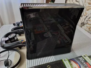 Xbox 360 Slim + 15 juegos fisicos + Accesorios