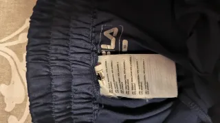 Pantalones cortos Fila azules y rojos