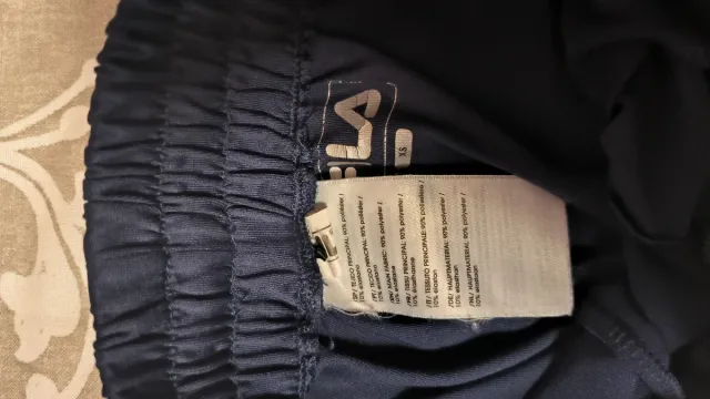 Pantalones cortos Fila azules y rojos