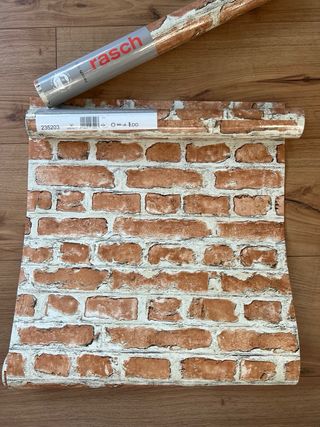 Papel pintado ladrillo marca Rasch 4 rollos