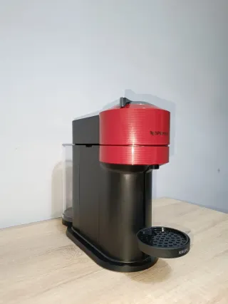 Cafetera Nespresso Vertuo Next Roja Krups