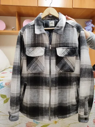 Chaqueta Zara cuadros gris y blanco