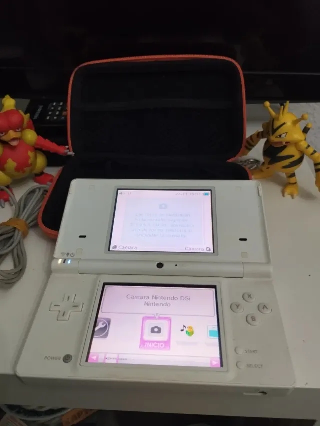 Nintendo DSi Bianca con Caricatore