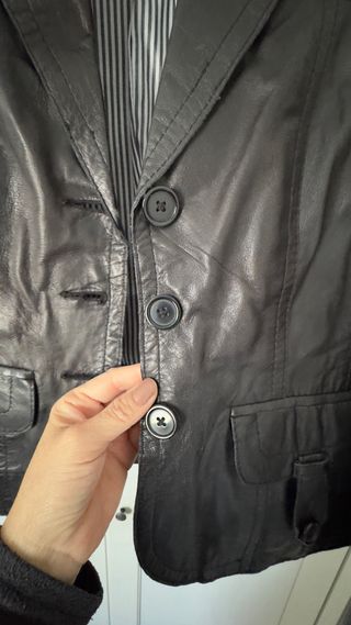 Chaqueta de piel 100%