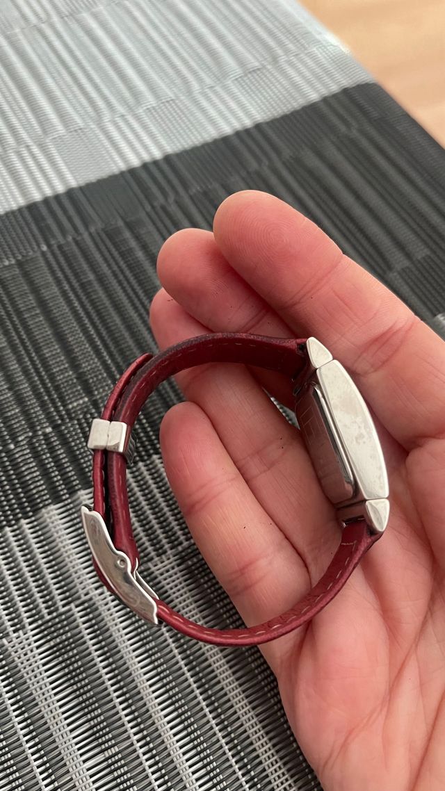 Reloj Tommy Hilfiger Negro y Rojo