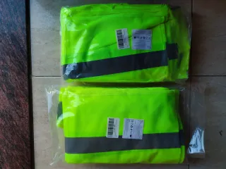 Chalecos reflectantes  Pak 10 chalecos 15€