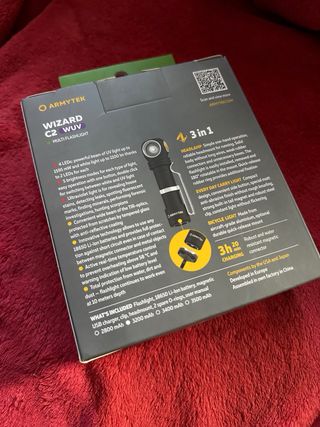 Armytek Wizard C2 WUV Linterna frontal